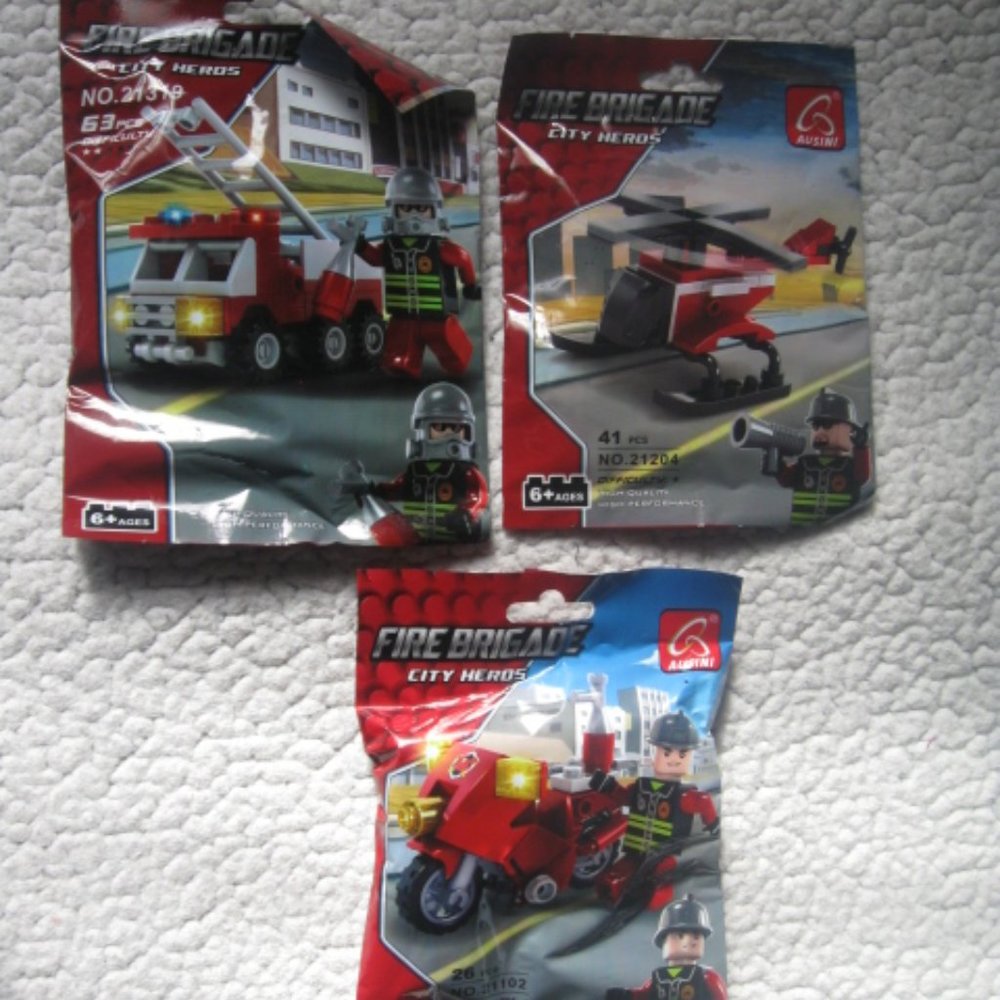 5/$30 Ausini Fire Brigade City Heroes Building Set